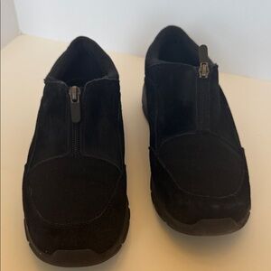 Lands’ End women size 11 all weather athletic suede plush lined, slip on sneaker